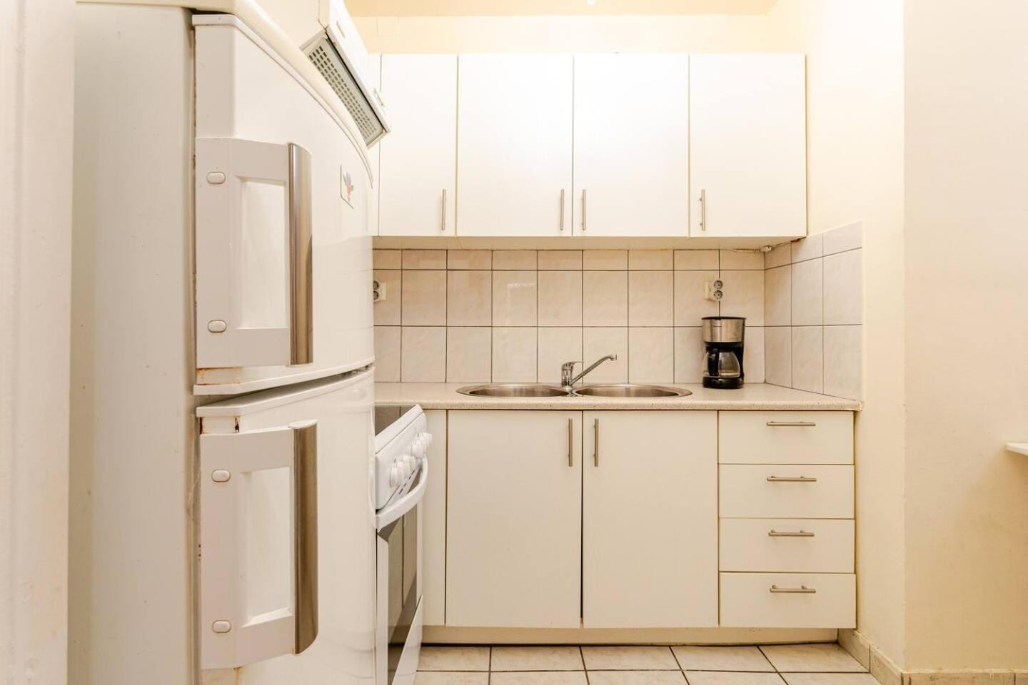 Апартаменты John'S Athenian Beauty 45M2 , Metro 7' Экстерьер фото